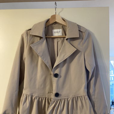 Dünne Jacke beige