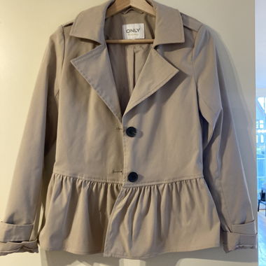 Dünne Jacke beige