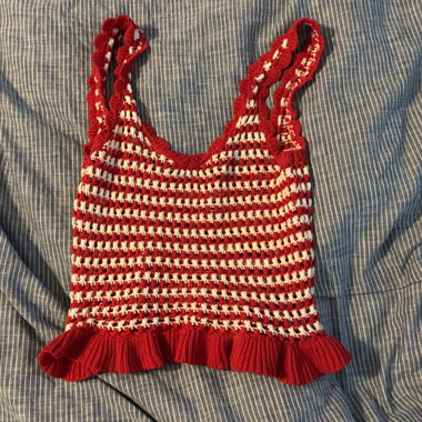 Gehäkeltes Crop Top Rot/Weiss