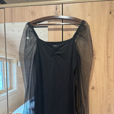 Robe à manches longues transparente 