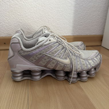 Scarpe Nike Shox argento bianco