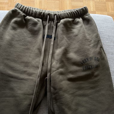 Fear of God Essentials Jogginghose