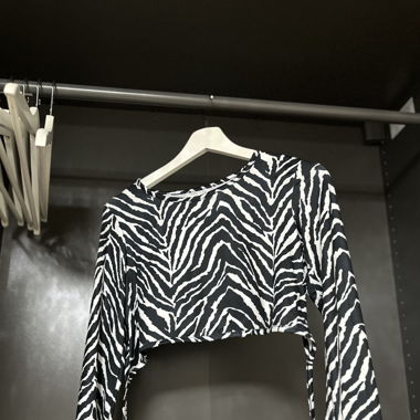 Zebra Top