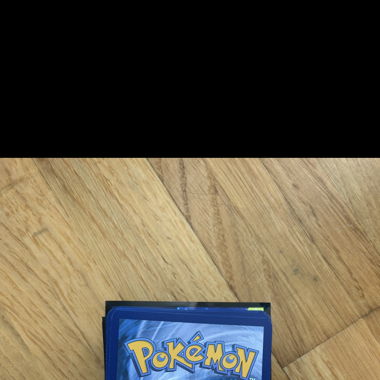 40 Pokémon cards 