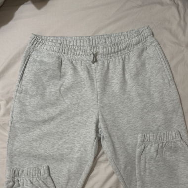 Graue Jogginghose 