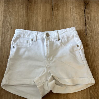 Weisse Kurze Hose