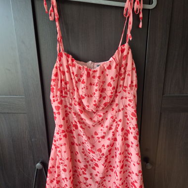 Robe Missguided en forme de cœur