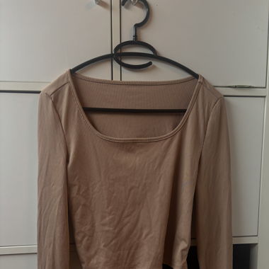 Pull couleur taupe 