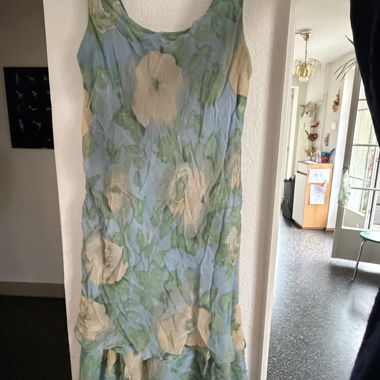 Cattiva Seidenkleid mit Blumenmuster