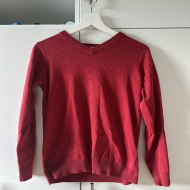 red jumper