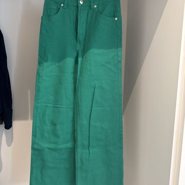 straight leg jeans