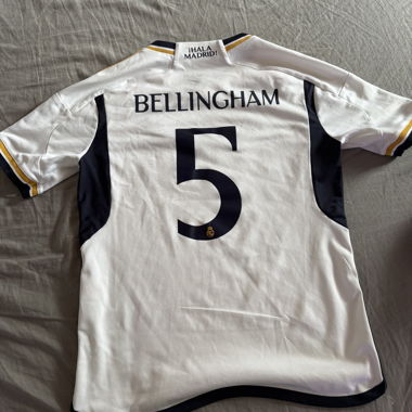 Real Madrid 23/24 Heimtrikot