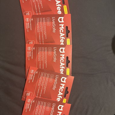 McAfee LiveSafe Cards