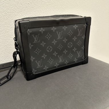 Louis vuitton trunk bag