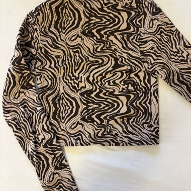 Stradivarius Pattern Top