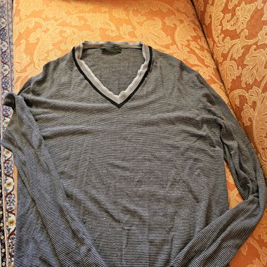 Pull homme Prada taille 48 (S)