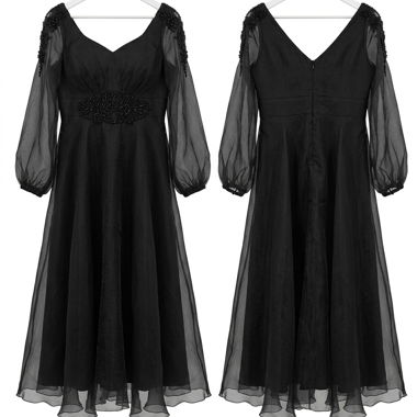 Schwarzes Abendkleid mit Perlen