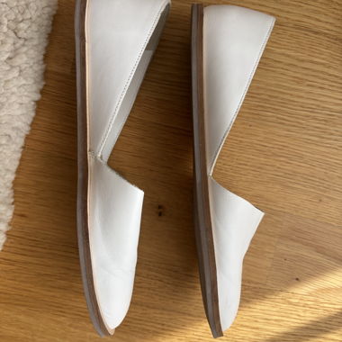 Chaussures basses blanches en cuir