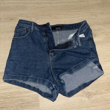 Hot pants