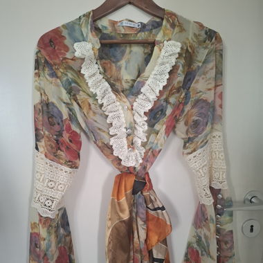 Vintage Floral Lace Blouse 
