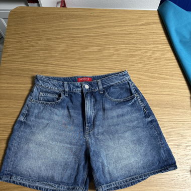 Guess Jeans 
