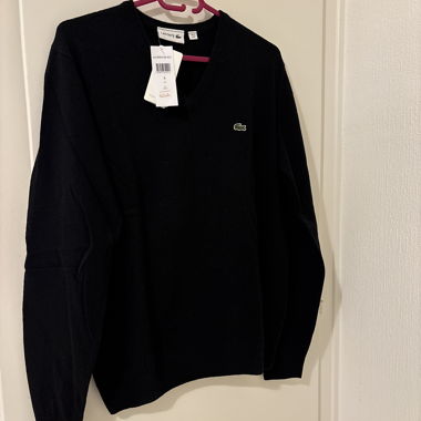 Pull Lacoste 100% laine neuf, jamais porté 