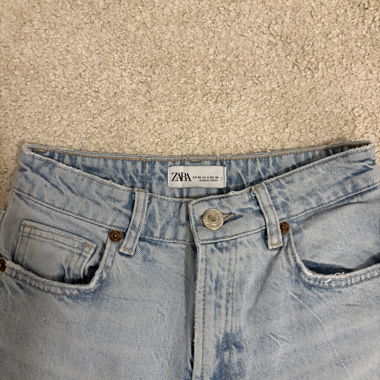 Light Blue Zara Mom Jeans