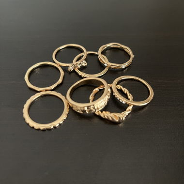 Goldfarbene Ringe 8er-Set
