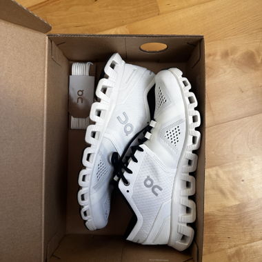 Sneakers On Cloud X, taglia 39 – come nuove
