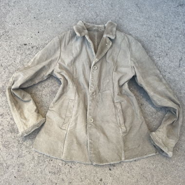Veste beige en peau retournée