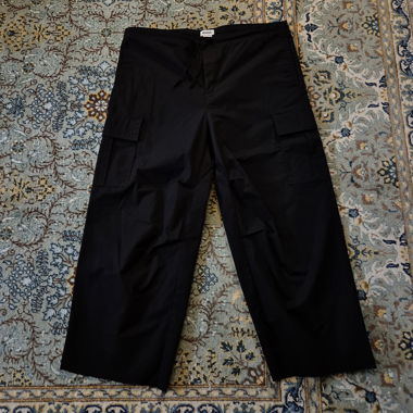 Schwarze Cargo-Hosen
