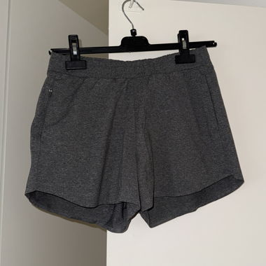 Shorts de sport athlétiques gris UNIQLO