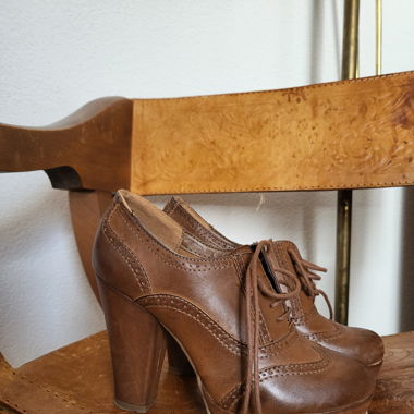 braune Heels