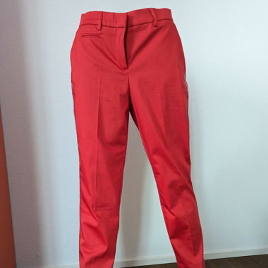 tolle Hose mit silbrigem Galonstreifen