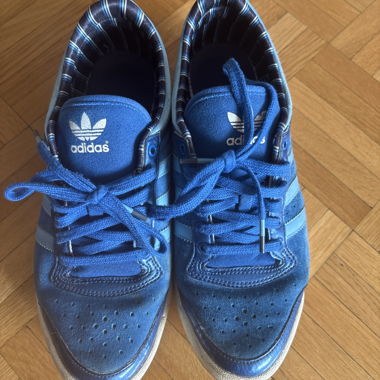 adidas sneaker