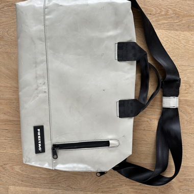 Nuova borsa per laptop Freitag