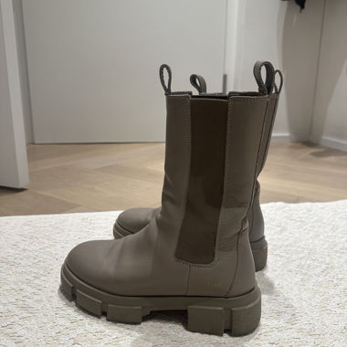 Stivali scandinavi beige