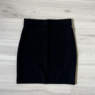 Black Skirt by YES OR NO