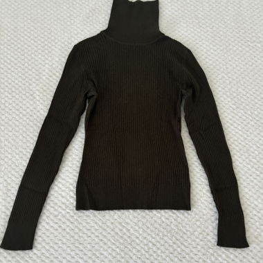 Maglione con collo alto