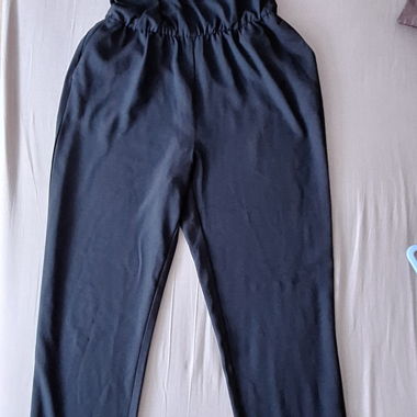 Schwarzer Overall von La Redoute mit Spitze im Rücken