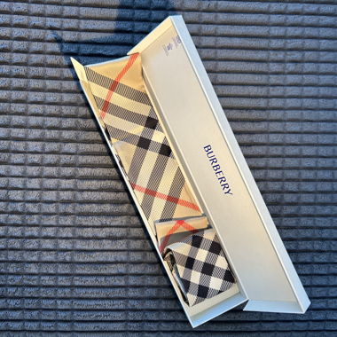 Burberry Satin-Schal