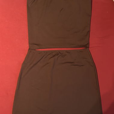 Ensemble brun