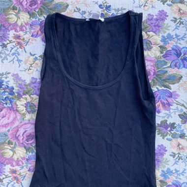 Basic black top