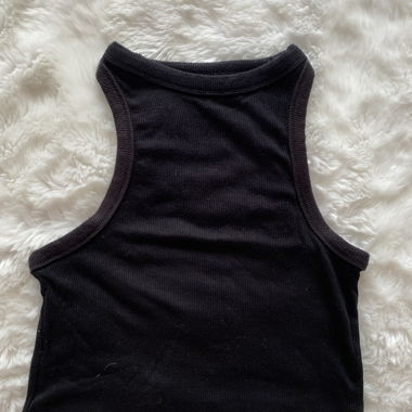 top basique noir