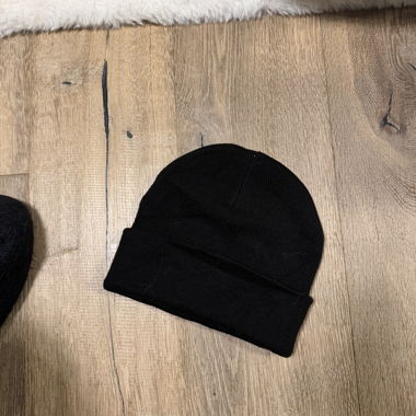 bonnet noir