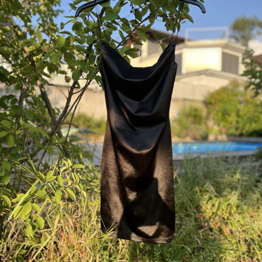 Kurzes satin kleid