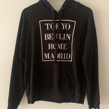 Hoodie / Kapuzenpullover