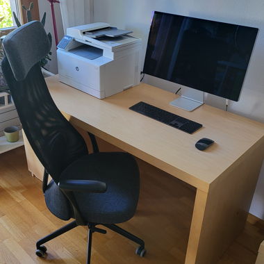 Office desk and chair