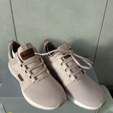 Bench. Sneacher bequemer Lauf Schuh Rosa Grösse 36