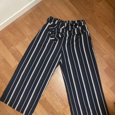Gestreifte CARTOON-Hose mit weitem Bein